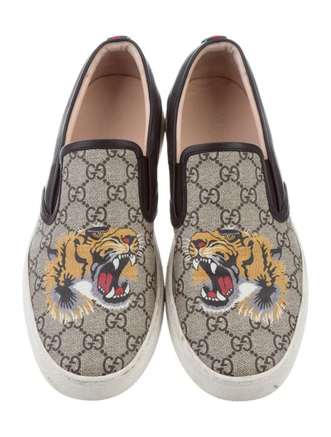 gucci tiger shoes women's|gucci tiger shoes slip on.